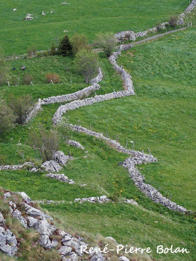 Gites Basques Лагиол Екстериор снимка